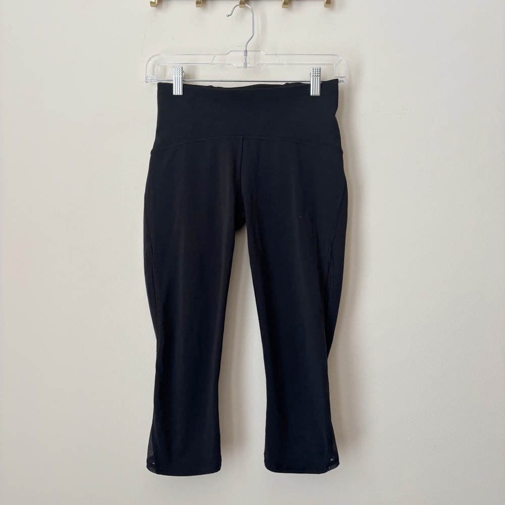 Lululemon Black Train Times 17" Crop Leggings Sz 6 - Picture 6 of 6